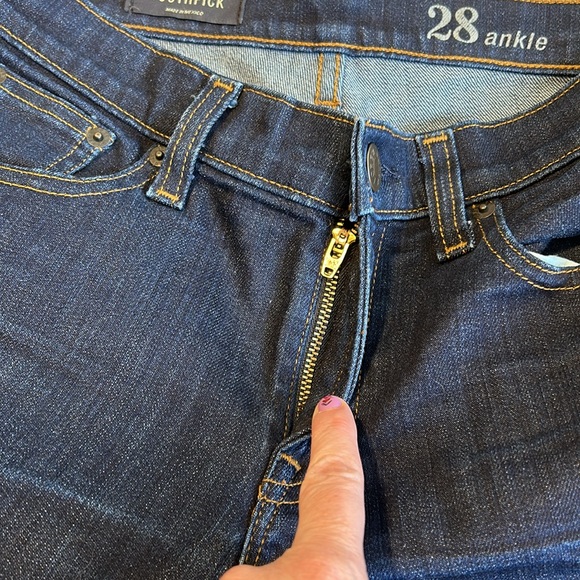 Ladies J. Crew Toothpick Ankle Dark Wash Jeans 28 - Picture 5 of 9